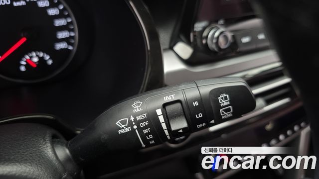 Kia Seltos Gasoline 1.6 Turbo 2WD — photo 1 of 33
