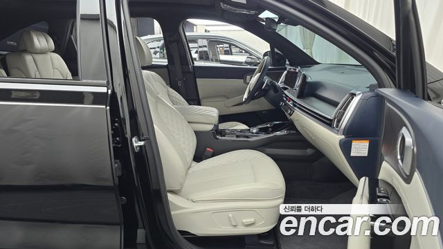 Kia Sorento HEV 1.6 2WD — photo 1 of 34
