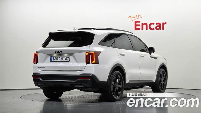 Kia Sorento HEV 1.6 2WD — photo 1 of 40