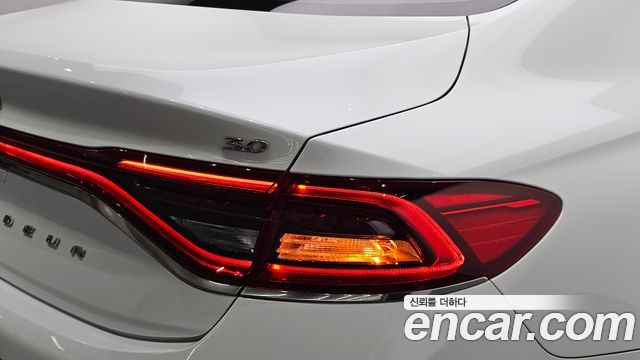 Hyundai Grandeur 3.0 Exclusive — photo 1 of 32