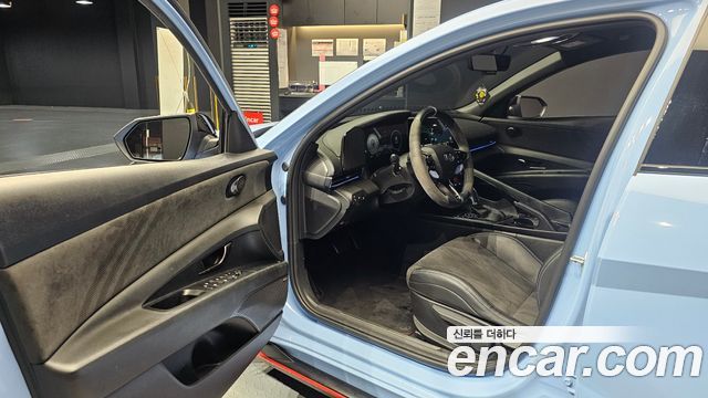 Hyundai AVANTE 2.0 N — photo 1 of 35