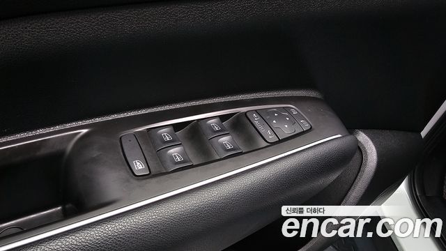Renault-KoreaSamsung QM6 2.0 LPe LE 2WD — photo 1 of 32