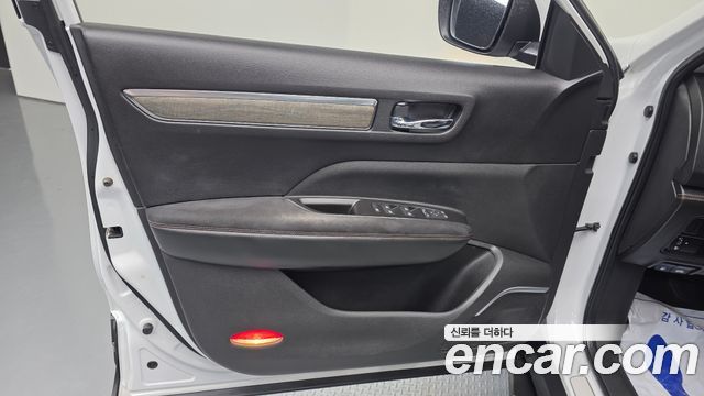 Renault-KoreaSamsung QM6 2.0 GDe PREMIERE 2WD — photo 1 of 30