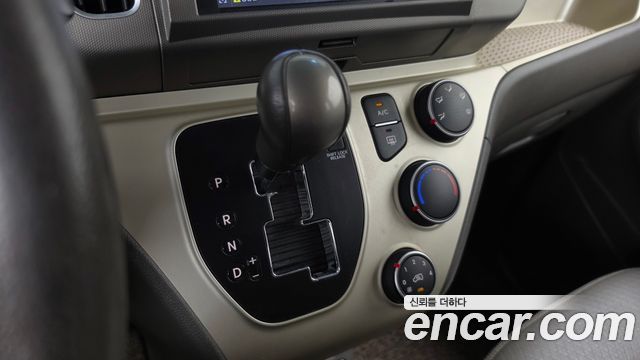 Kia RAY Luxury — photo 1 of 20