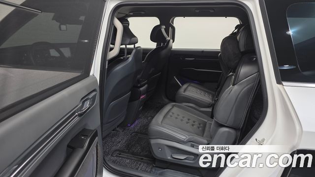 Kia EV9 Long Range 4WD — photo 1 of 20