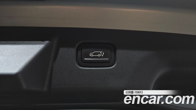 Kia EV3 Long Range 2WD — photo 1 of 33