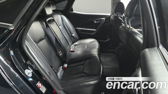 2016 Hyundai Grandeur HG240 Modern Collection, photograph 11