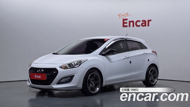 2012 Hyundai i30 Diesel 1.6 VGT Unique, photograph 4