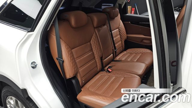 Kia Sorento Gasoline 2.0 Turbo 2WD — photo 1 of 40