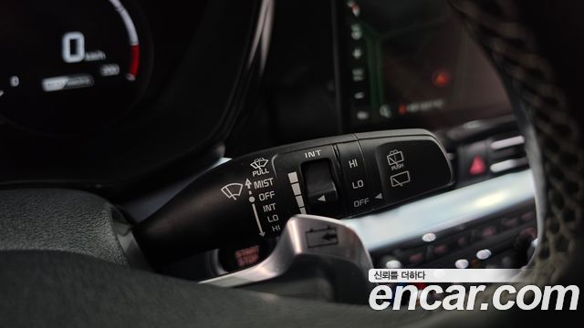 Kia Niro Air — photo 1 of 29