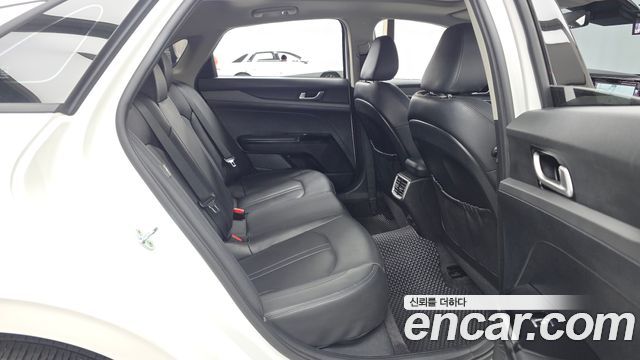 2022 Kia K5 2.0, photograph 7
