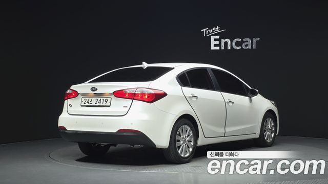 2013 Kia K3 Trendy, photograph 6