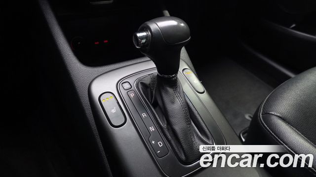 2013 Kia K3 Trendy, photograph 12