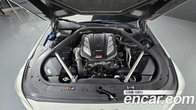 Genesis EQ900 3.3 T-GDI AWD — photo 1 of 20