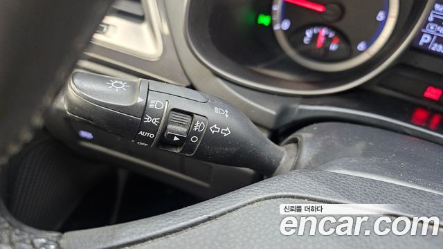 Hyundai Santafe Diesel(e-VGT) 2.0 2WD Premium — photo 1 of 32