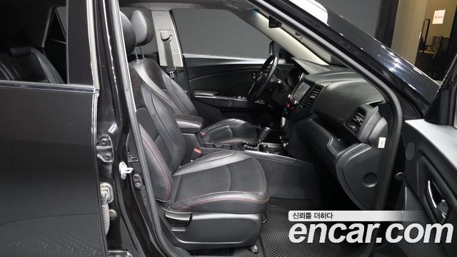 KG_Mobility_Ssangyong TIBOLI Diesel IX 2WD — photo 1 of 31