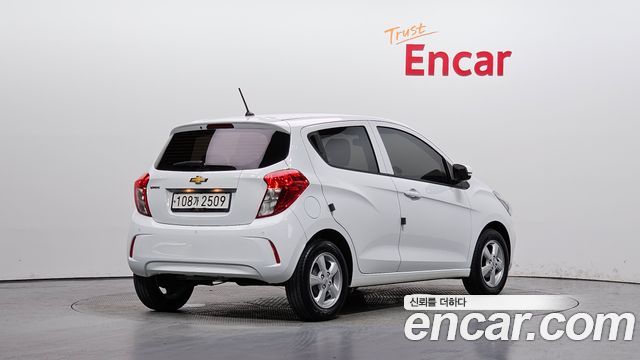 2021 ChevroletGMDaewoo Spark LT, photograph 4