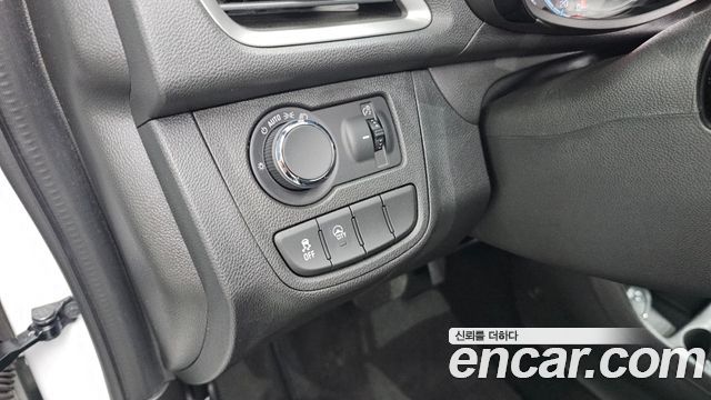 2021 ChevroletGMDaewoo Spark LT, photograph 9