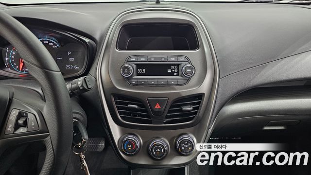 2021 ChevroletGMDaewoo Spark LT, photograph 7