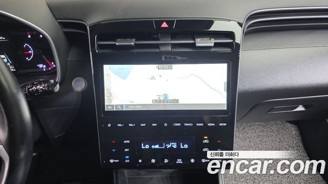 Hyundai Tucson Diesel 2.0 2WD — photo 1 of 29