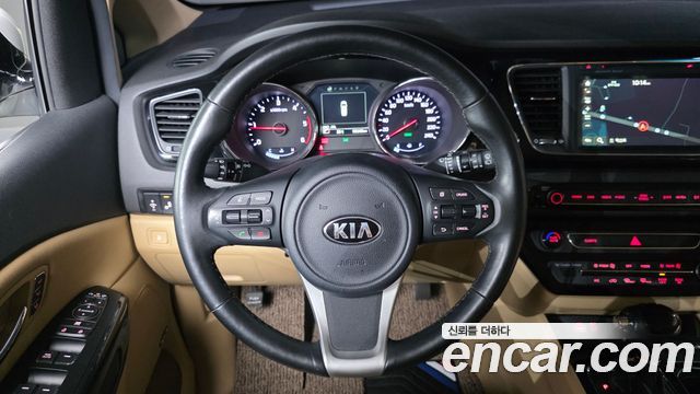 2016 Kia Canival 9-seater Noblesse, photograph 5
