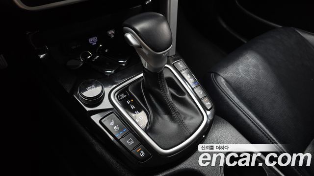 Kia Seltos Gasoline 1.6 Turbo 4WD — photo 1 of 35