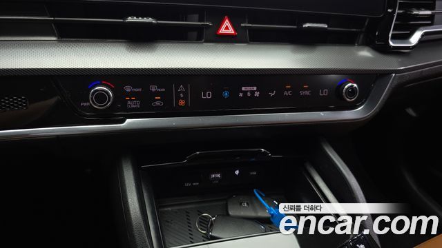 Kia Sportage Diesel 2.0 2WD — photo 1 of 38