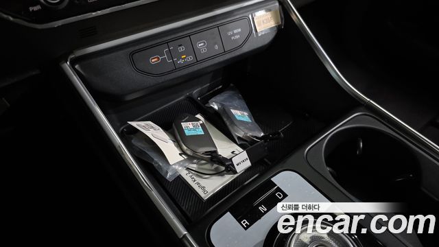 Kia Canival Diesel 9-Seater Gravity — photo 1 of 33