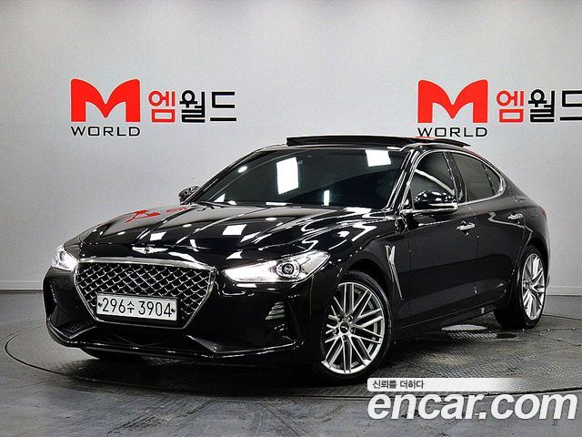 Genesis G70 2.0T AWD — photo 1 of 20