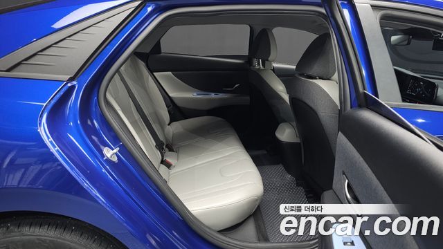 2021 Hyundai AVANTE 1.6, photograph 3