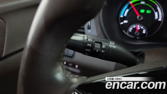 Kia K5 Noblesse — photo 1 of 32