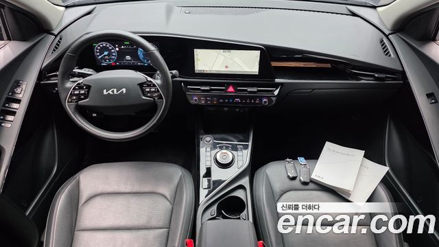 Kia Niro Air — photo 1 of 31