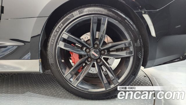 2016 ChevroletGMDaewoo Camaro SS 6.2 V8, photograph 2