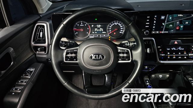 Kia Sorento Diesel 2.2 4WD — photo 1 of 35
