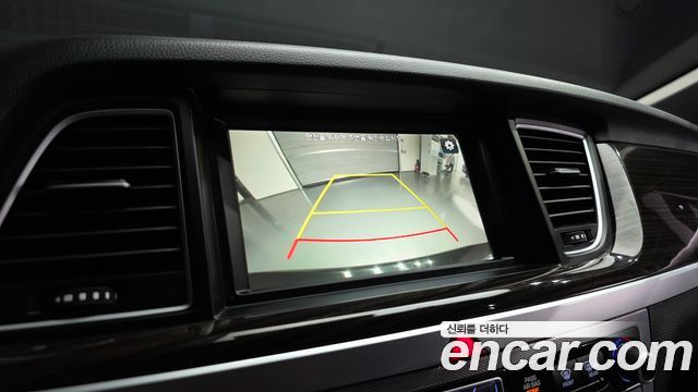 Genesis G80 3.3 GDI — photo 1 of 39