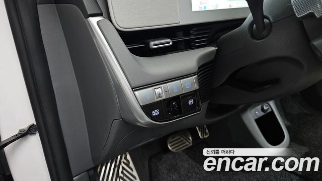 Hyundai Ioniq5 Long range — photo 1 of 31