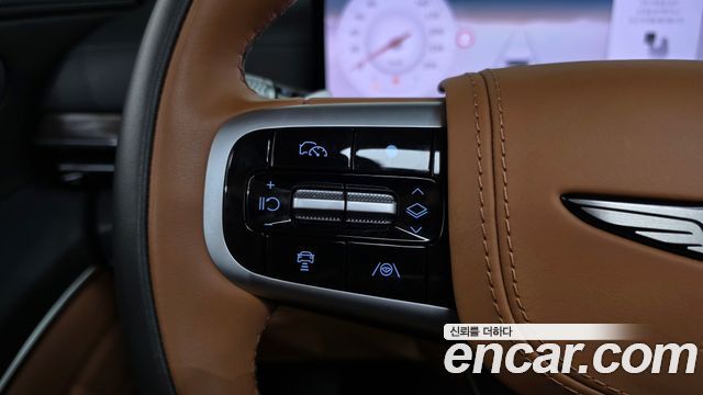 Genesis GV80 2.5T Gasoline AWD — photo 1 of 38