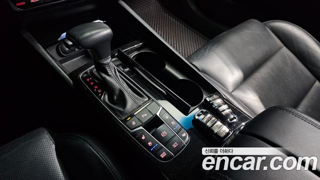 Kia K7 2.4 GDI Limited — photo 1 of 36