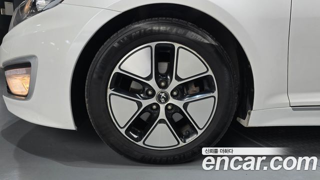 2012 Kia K5 Prestige, photograph 6
