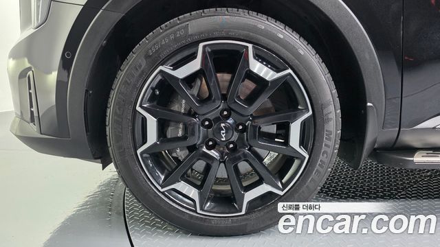 Kia Sorento Gasoline 2.5T 2WD — photo 1 of 35