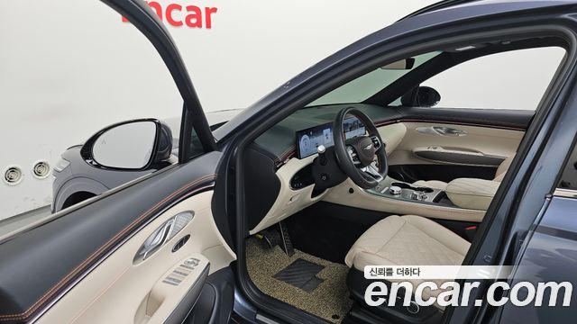 2025 Genesis GV70 2.5T Gasoline AWD, photograph 3