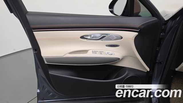 2025 Genesis GV70 2.5T Gasoline AWD, photograph 6