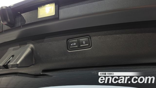 2025 Genesis GV70 2.5T Gasoline AWD, photograph 4