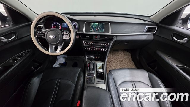 Kia K5 2.0 LPI Rental Car — photo 1 of 30