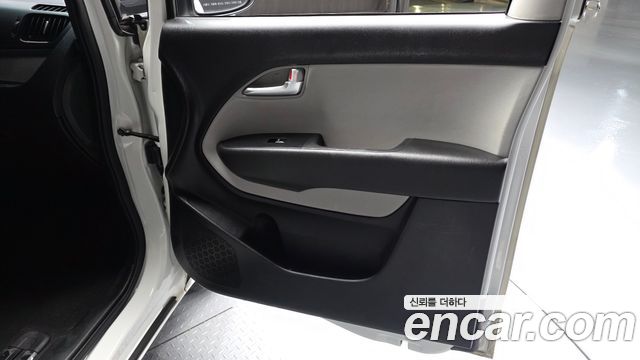 Kia RAY VAN — photo 1 of 30