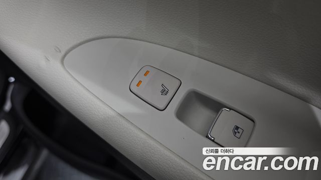 Hyundai Grandeur Le Blanc — photo 1 of 36