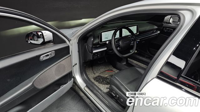 Hyundai Ioniq6 Long Range — photo 1 of 20