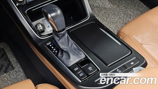 Hyundai Grandeur 3.0 Exclusive — photo 1 of 20