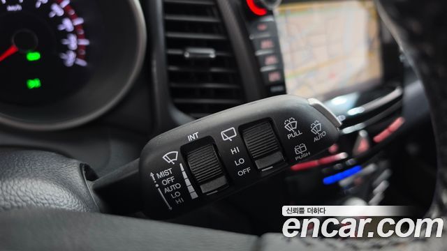 KG_Mobility_Ssangyong TIBOLI Diesel IX 2WD — photo 1 of 27