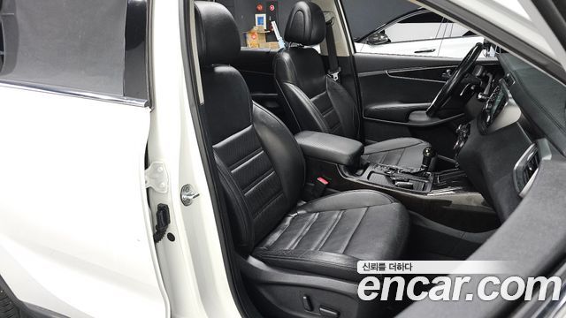 Kia Sorento Diesel 2.0 2WD — photo 1 of 35